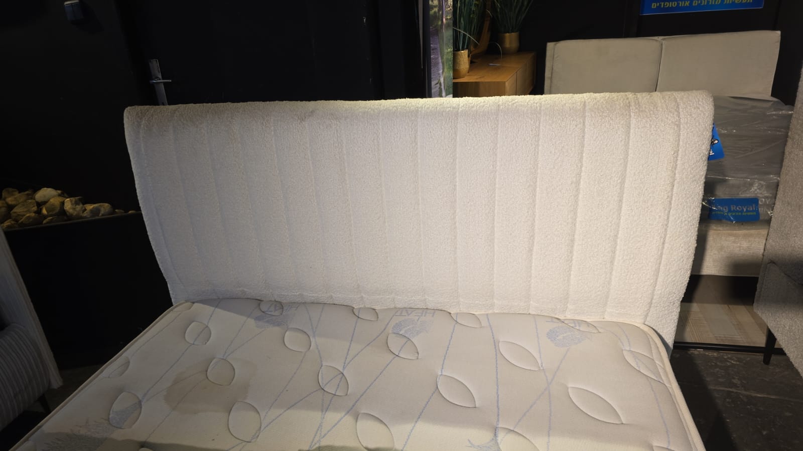 מיטת מעצבים דאבל פס